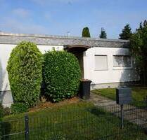 Köln Auweiler, Winkelbungalow in Ruhiglage mit uneinsehbarem Wohngarten
