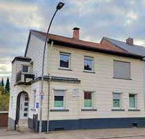 Auch Wohnen und Arbeiten möglich (ca. 200 m² Praxis + ca. 80 m² Wohnung) Toreinfahrt, Garage, Stellplätzen und Garten, in St. Ingbert-Rohrbach - Sankt Ingbert