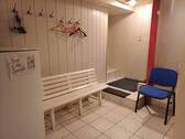 Ankleide mit Kleider Spind - 