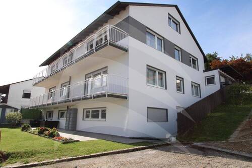 Norwestansicht - 1 Zimmer Mehrfamilienhaus, Wohnhaus zum Kaufen in Altdorf-Pfettrach
