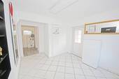 Diele im EG / Hauseingang - 