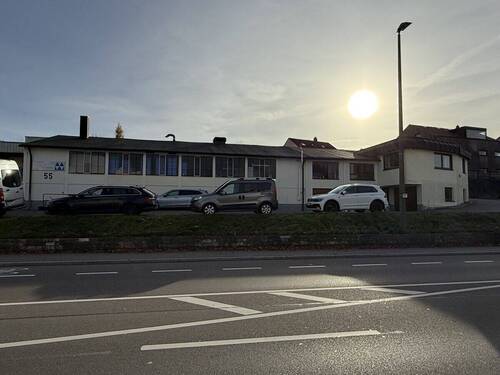 Gebäude - Gewerbefläche mit Potenzial - Produktions-Lagerhalle in Crailsheim inkl. Büro