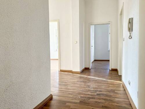 Flur - 3 Zimmer Etagenwohnung zum Kaufen in Chemnitz