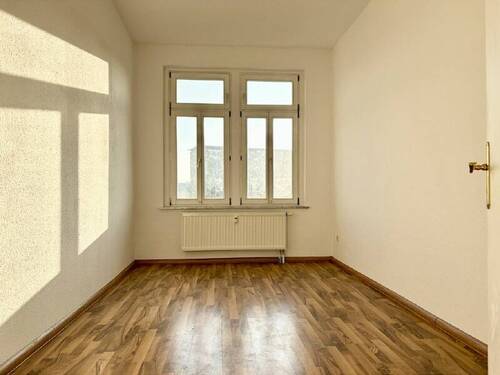 Arbeits- oder Kinderzimmer - 