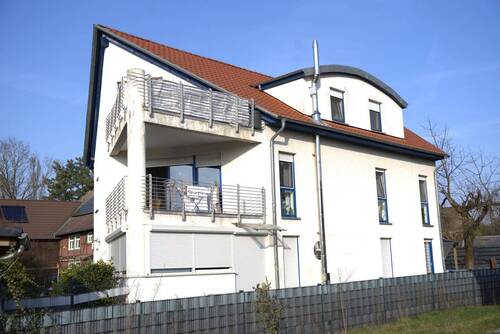 Ansicht Balkonseite - 1 Zimmer Mehrfamilienhaus, Wohnhaus in Vechelde