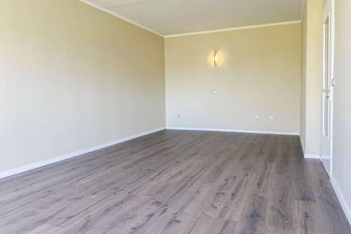 Wohnzimmer / Schlafzimmer - 1 Zimmer Einfamilienhaus in Nürnberg