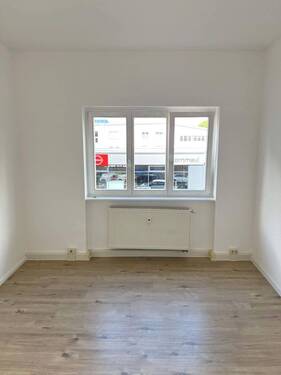 Wohnzimmer - 2 Zimmer Etagenwohnung zur Miete in Erfurt