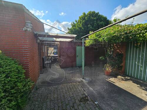 Eingang hinten & Garage - 