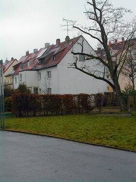 a1.JPG - Zweifamilien Haus mit Potential