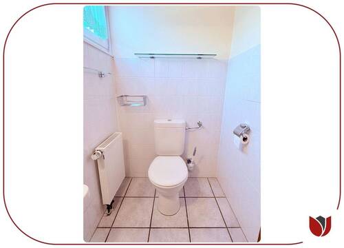 Gäste-WC im Eingangsbereich - 