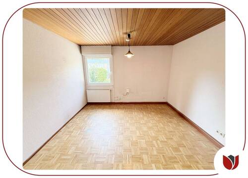 Kinderzimmer (Raum 4 A): offen zum Flur - 