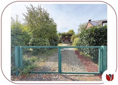 Zweite Zuwegung zum Grundstück - rückwärtig - 