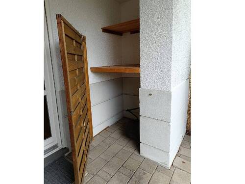 Abstellmöglichkeit auf der Terrasse - 