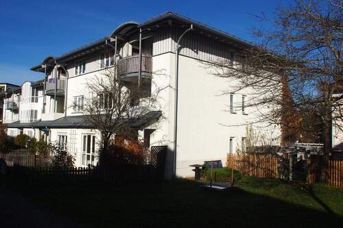 Ansicht Süd-West - 3 Zimmer Terrassenwohnung zum Kaufen in Regen