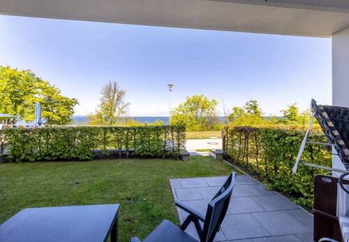 Ihre Terrasse mit Garten zur Seeseite und direktem - 