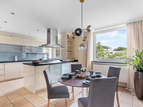 Küche mit Essbereich - 4 Zimmer Etagenwohnung zum Kaufen in Hannover / Anderten