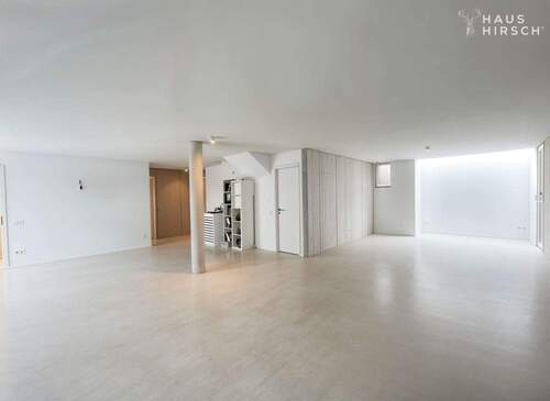 Studio UG - 