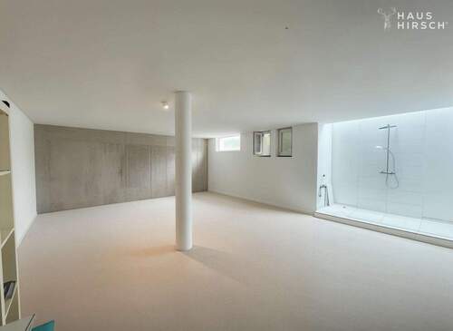 Studio UG - 