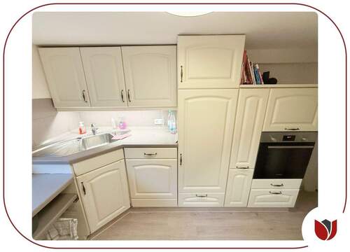 Küche mit Abgang in den Gewölbekeller - 