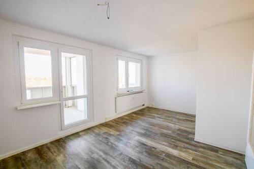 Wohnzimmer - 3 Zimmer Etagenwohnung in Halle (Saale)