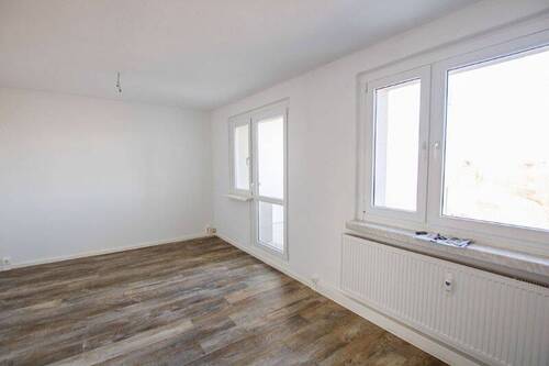 Wohnzimmer - Etagenwohnung mit 59,10 m&sup2; in Halle (Saale) zur Miete