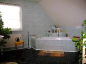 ... mit Badewanne - 