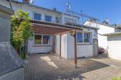 Haus & Gartenansicht - 3 Zimmer Doppelhaushälfte in Menden