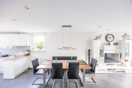 Esszimmer - 4 Zimmer Doppelhaushälfte in Ludwigsburg