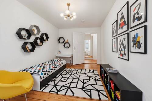 Kinderzimmer - (KI generiert) - 