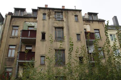 gartenseitige Ansicht - Mehrfamilienhaus, Wohnhaus zum Kaufen in Chemnitz