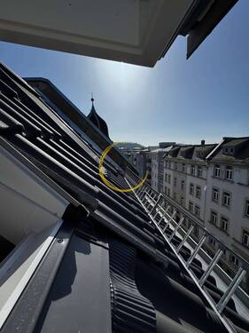 Dachsanierung inkl. Fenster & Dachstuhl 2023 - 2 Zimmer Mehrfamilienhaus, Wohnhaus in Gera