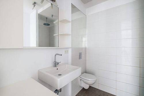 Bad mit Dusche - 