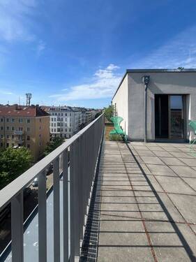 Zugang zur Gemeinschaftsdachterrasse - 
