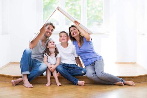 Familie mit Dach über den Kopf - Großzügige Maisonette-Wohnung mit Balkon!