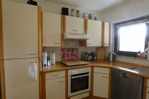 Küche mit Einbauküche - 3 Zimmer Etagenwohnung in Calberlah