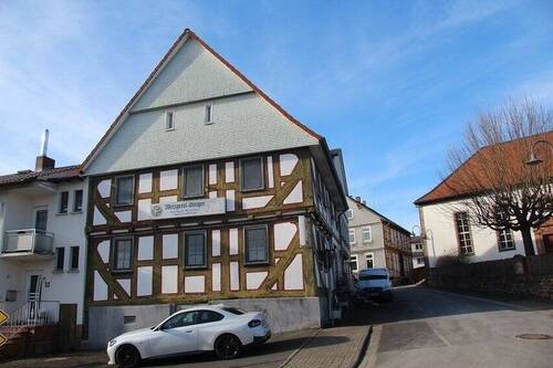 Bild 2 - 4 Zimmer Mehrfamilienhaus, Wohnhaus zum Kaufen in Lauterbach (Hessen)