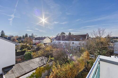 Aussicht Balkon - Etagenwohnung mit 60,00 m² in München zum Kaufen