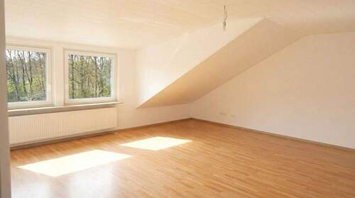 Wohnzimmer - Gemütliche 2-Zimmer-Wohnung in der Nähe vom Rhein!