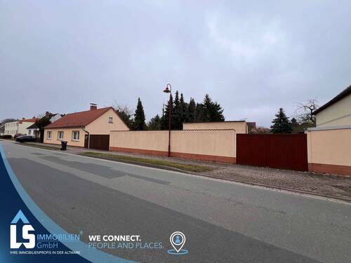 Hausansicht - 4 Zimmer Einfamilienhaus zum Kaufen in Grieben