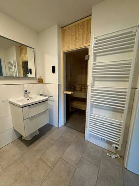 Bad mit Sauna - 