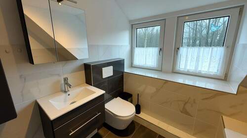 grok_image_28hrh0.jpg - 