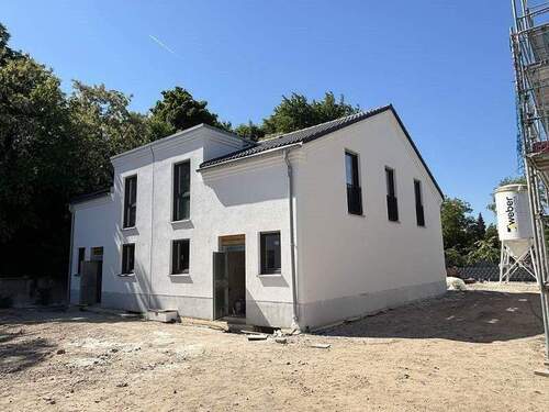 kurz vor Fertigstellung - Neubau von 12 DHH in Neudorf-Süd, KfW 40+ z.T. mit QNG