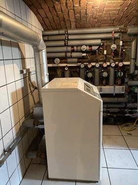 Keller mit Heizungsanlage - 