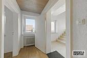 Wohnungseingang - 4 Zimmer Etagenwohnung in Meitingen