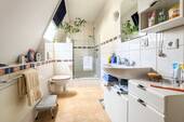 Badezimmer 2. OG - 