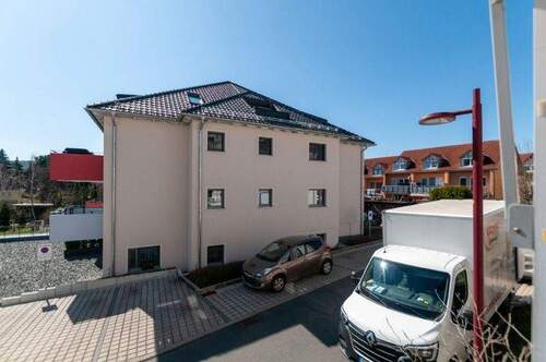 Blick vom Südbalkon in die Straße - 