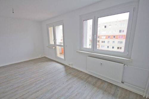 Wohnzimmer - 3 Zimmer Etagenwohnung in Halle (Saale)