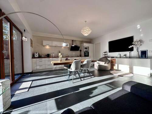 Wohnküche + Terrasse (EG) - Reihenmittelhaus mit 200,00 m&sup2; in Berlin zum Kaufen