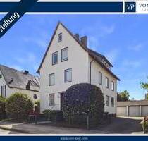 Bielefeld-Gellershagen: Bezugsfreies Dreifamilienhaus am Bultkamp Park | ca. 238 m² Wfl. | 3x Garage