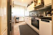 Küche mit zusätzlichem Balkon - Etagenwohnung mit 69,00 m² in Stuttgart / Weilimdorf zum Kaufen